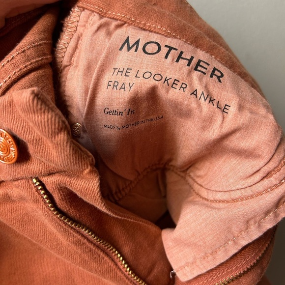 MOTHER The Looker Fray Ankle Jean - Picture 5 of 7